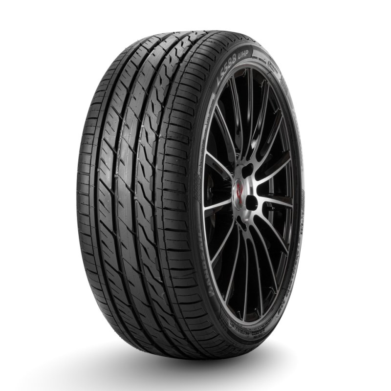 LS588 UHP 255/35 R18 94W
